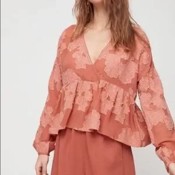 Aritzia peplum blouse - Picture 1 of 8